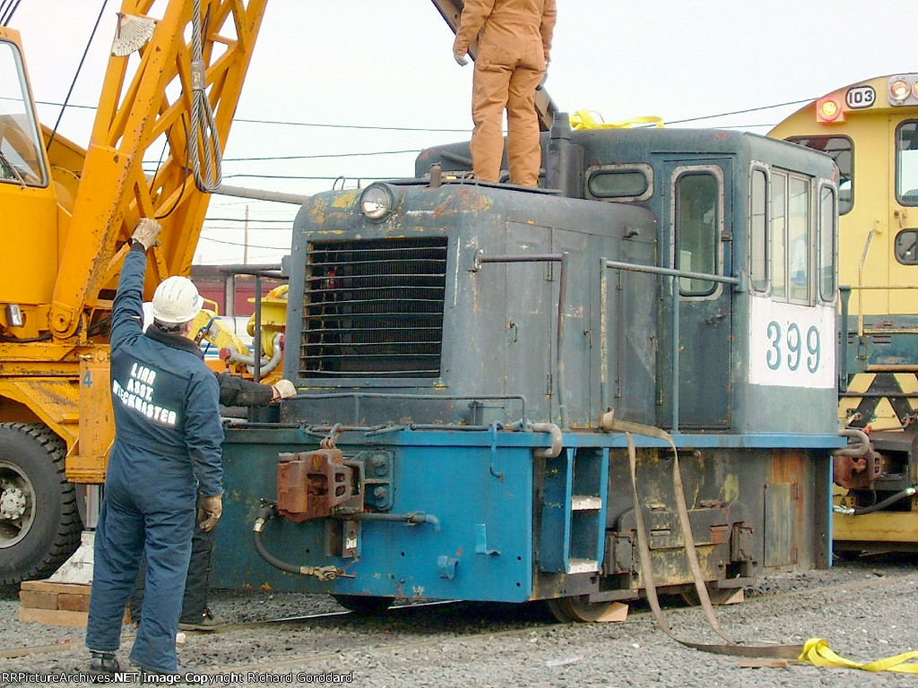 Prepping  LI 399 for a lift